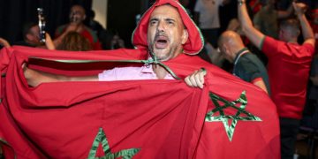 L&rsquo;AFRIQUE AU MONDIAL : le Maroc s&rsquo;incline face à la France, mais quitte le Mondial la tête haute