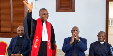 Église évangélique du Gabon : le Pasteur Président réaffirme la primauté du Synode et annonce la reprise des activités